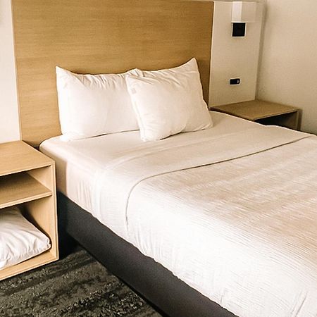 La Place Rendez-Vous Hotel Fort Frances Εξωτερικό φωτογραφία