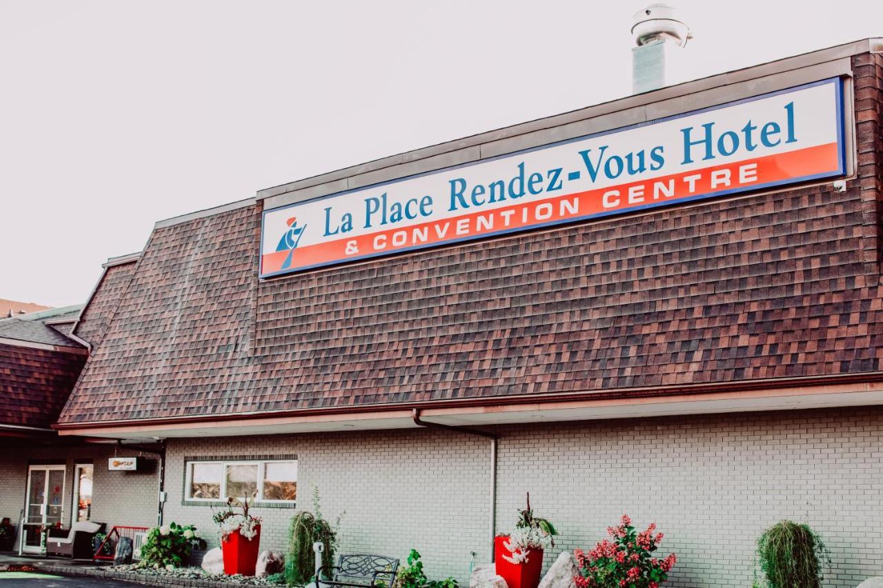 La Place Rendez-Vous Hotel Fort Frances Εξωτερικό φωτογραφία