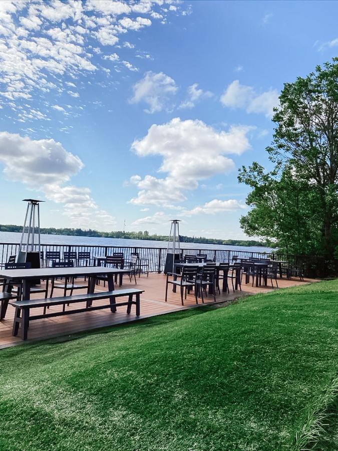La Place Rendez-Vous Hotel Fort Frances Εξωτερικό φωτογραφία