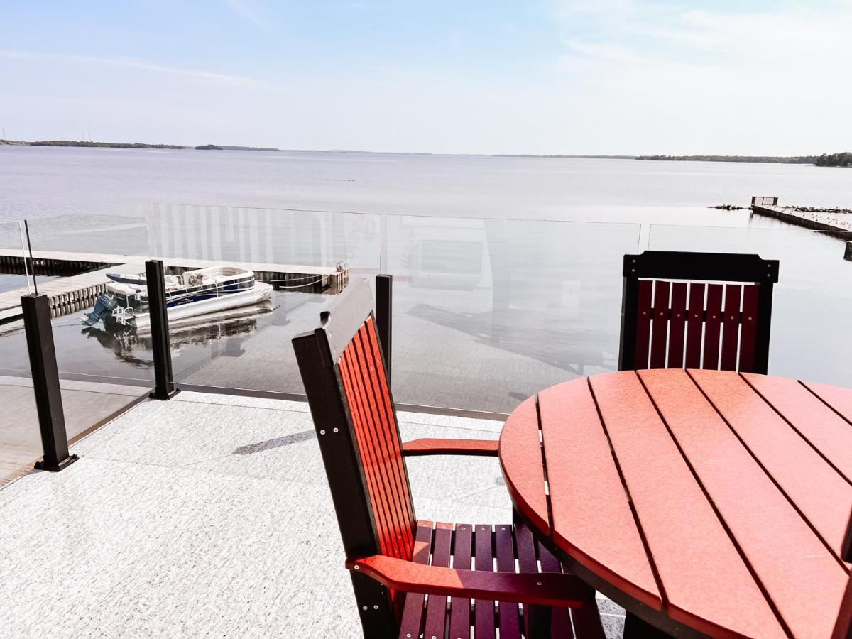 La Place Rendez-Vous Hotel Fort Frances Εξωτερικό φωτογραφία