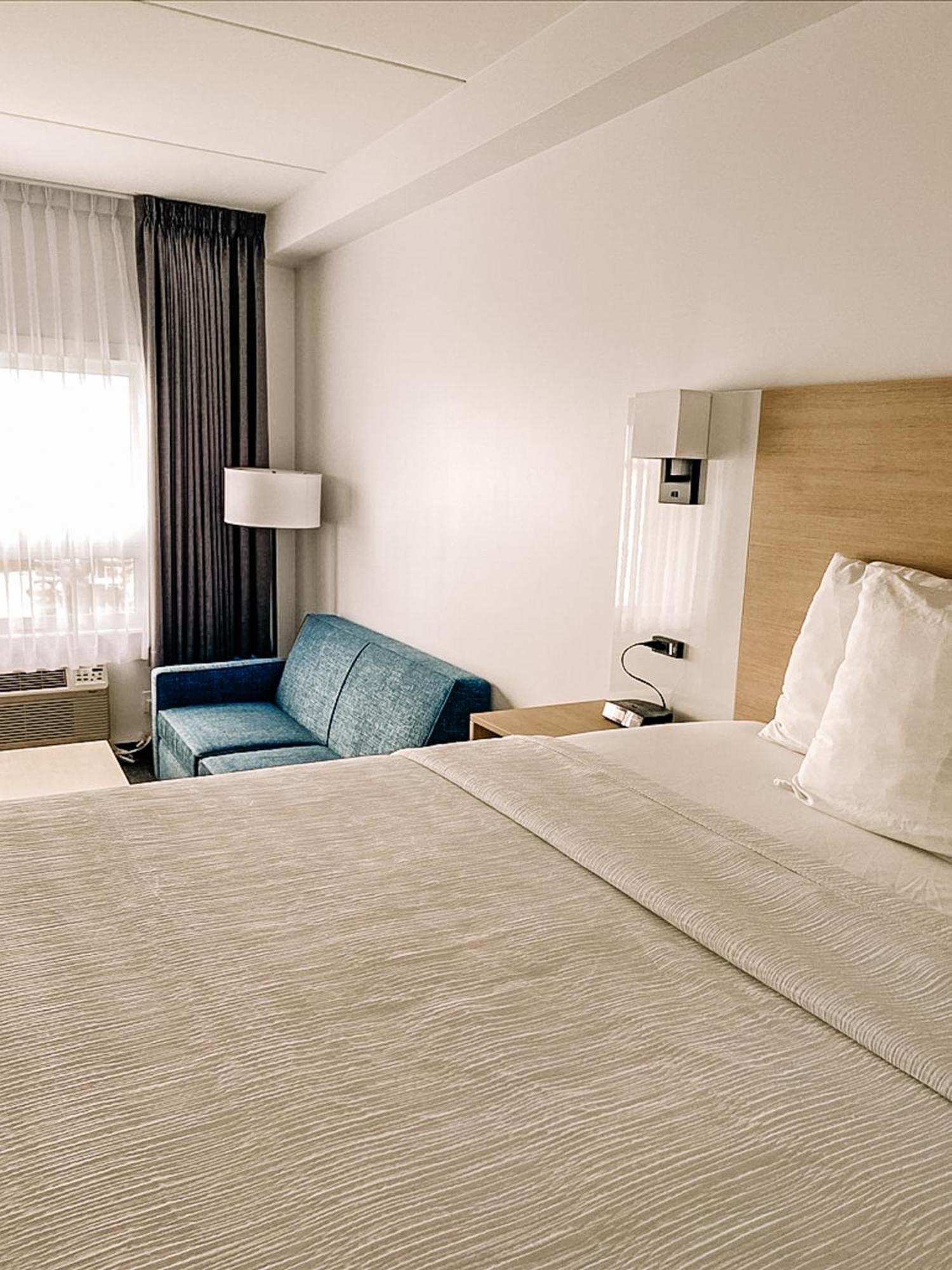 La Place Rendez-Vous Hotel Fort Frances Εξωτερικό φωτογραφία