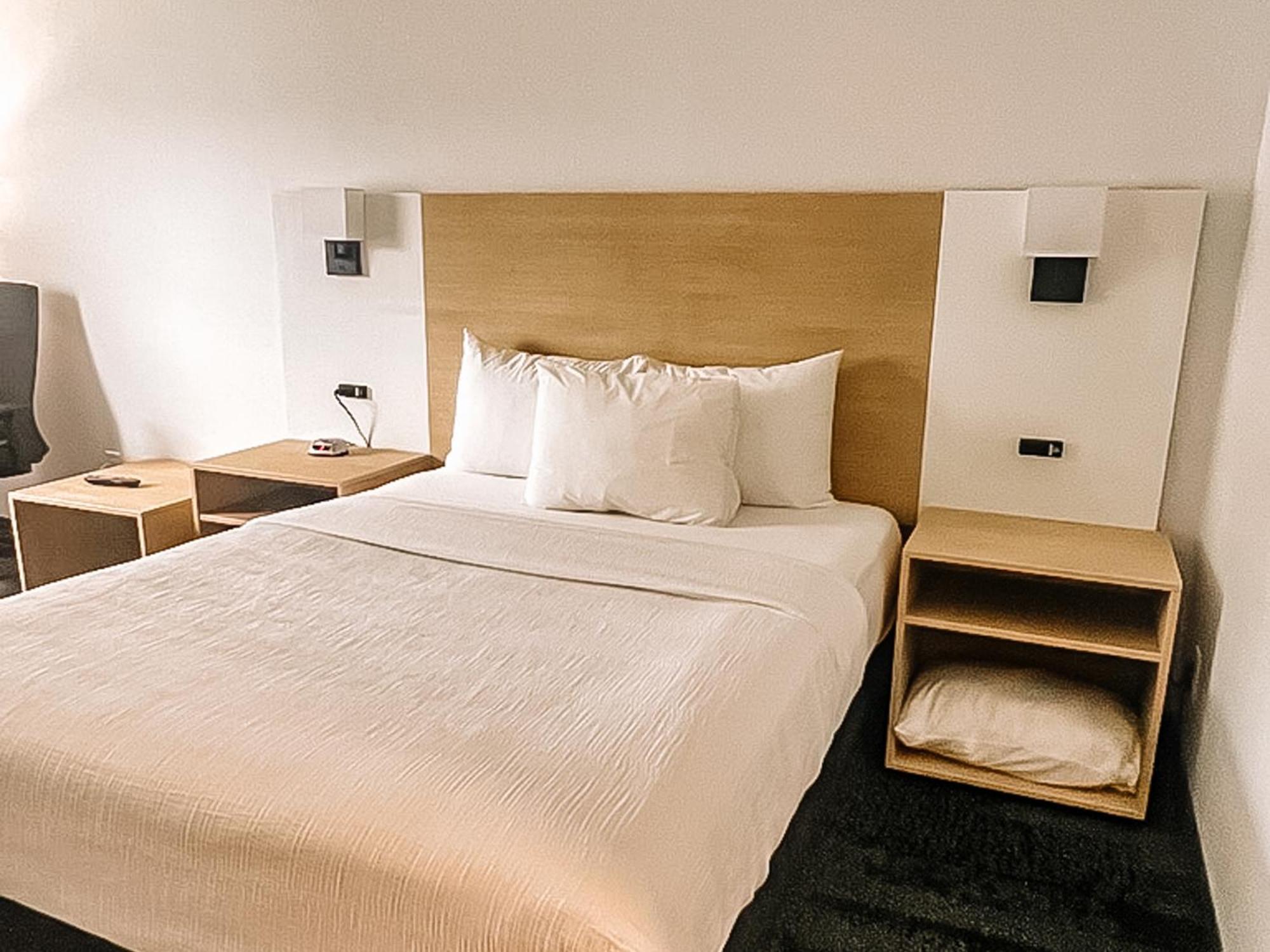 La Place Rendez-Vous Hotel Fort Frances Εξωτερικό φωτογραφία