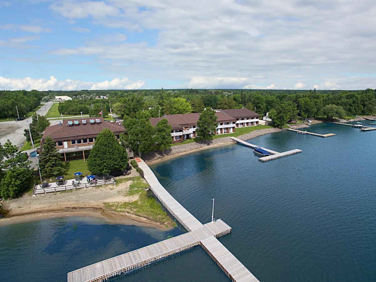 La Place Rendez-Vous Hotel Fort Frances Εξωτερικό φωτογραφία